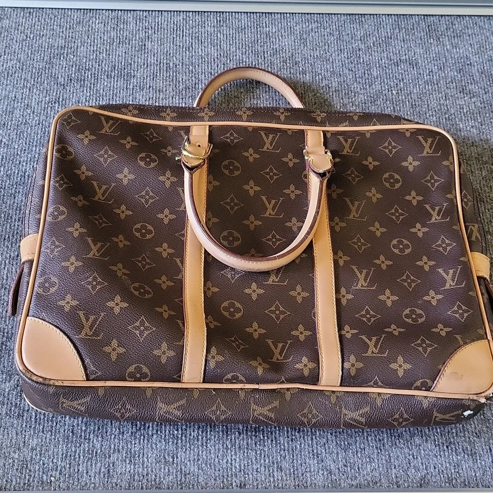 LV Logo briefcase damaged. Peefect For Crafting